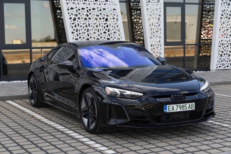 Audi E-Tron GT RS, снимка 3 - Автомобили и джипове - 52682792