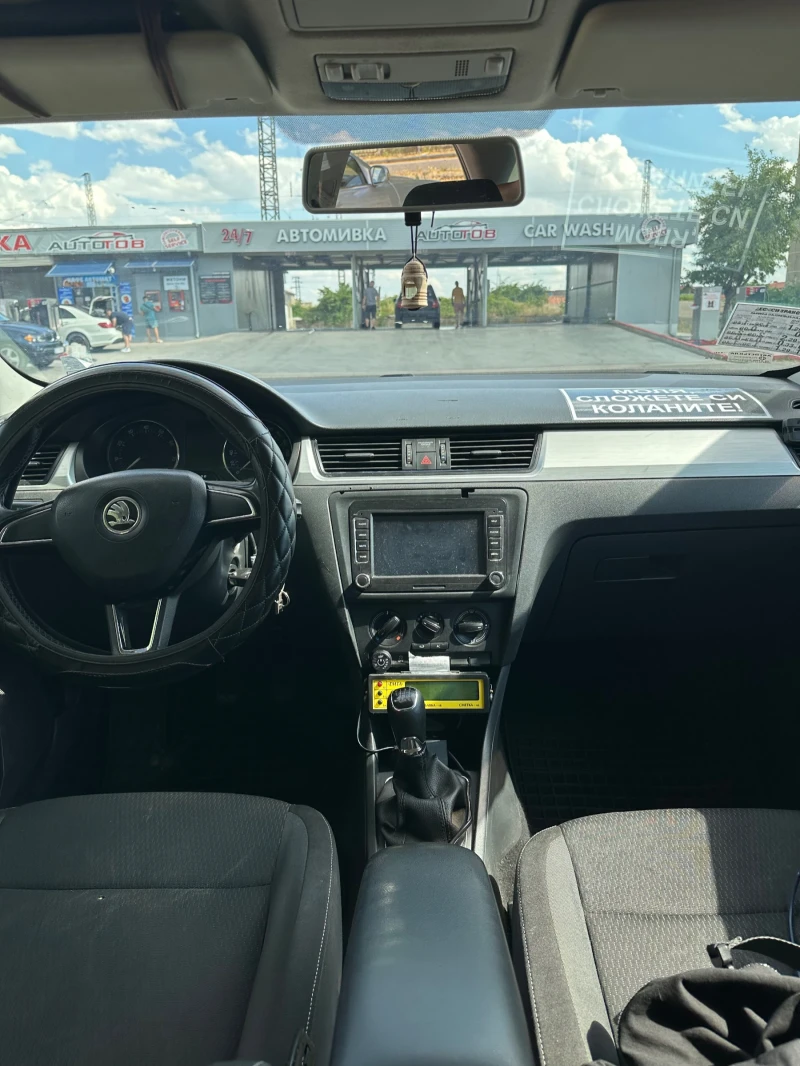 Skoda Rapid, снимка 7 - Автомобили и джипове - 52009245