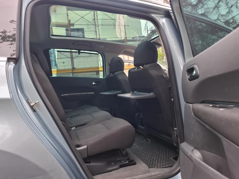 Peugeot 5008, снимка 4 - Автомобили и джипове - 52422156