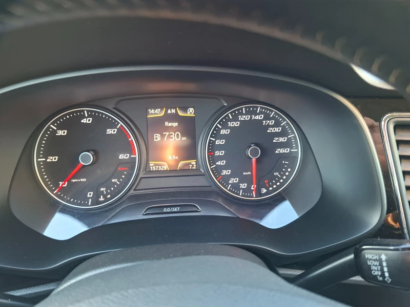 Seat Leon, снимка 10 - Автомобили и джипове - 52806112