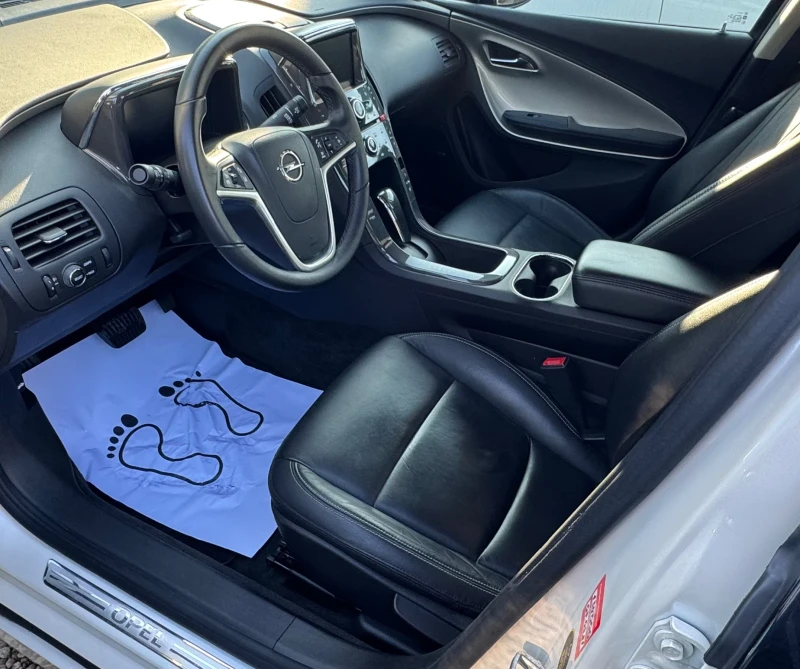 Opel Ampera Всички екстри!Изключително запазен!, снимка 7 - Автомобили и джипове - 52866801