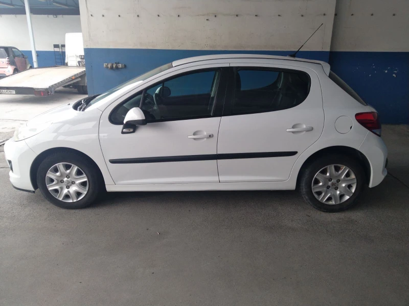 Peugeot 207 1, 6 АГУ, снимка 2 - Автомобили и джипове - 53283720