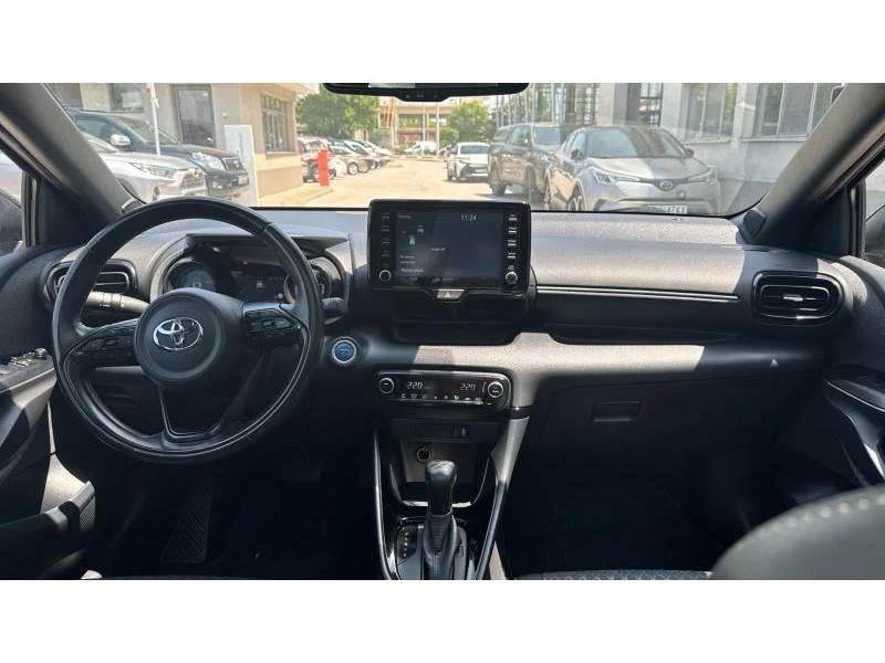 Toyota Yaris ELEGANT PANO - изображение 8