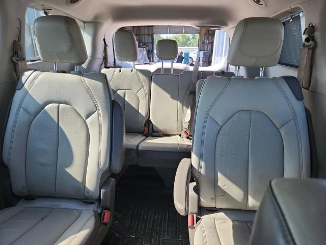 Chrysler Pacifica 3.6 TOURING L PLUS, снимка 10 - Автомобили и джипове - 53122831