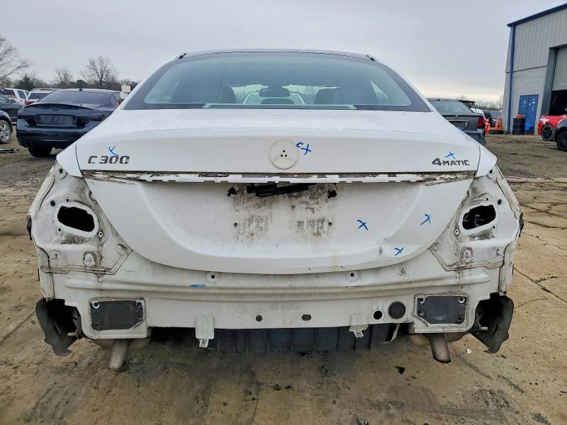 Mercedes-Benz C 300 4MATIC - изображение 6