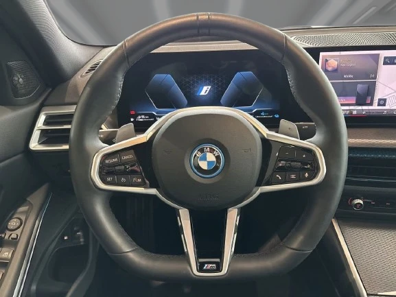 BMW 330 e xDrive = M-Sport = Гаранция, снимка 5 - Автомобили и джипове - 55889793