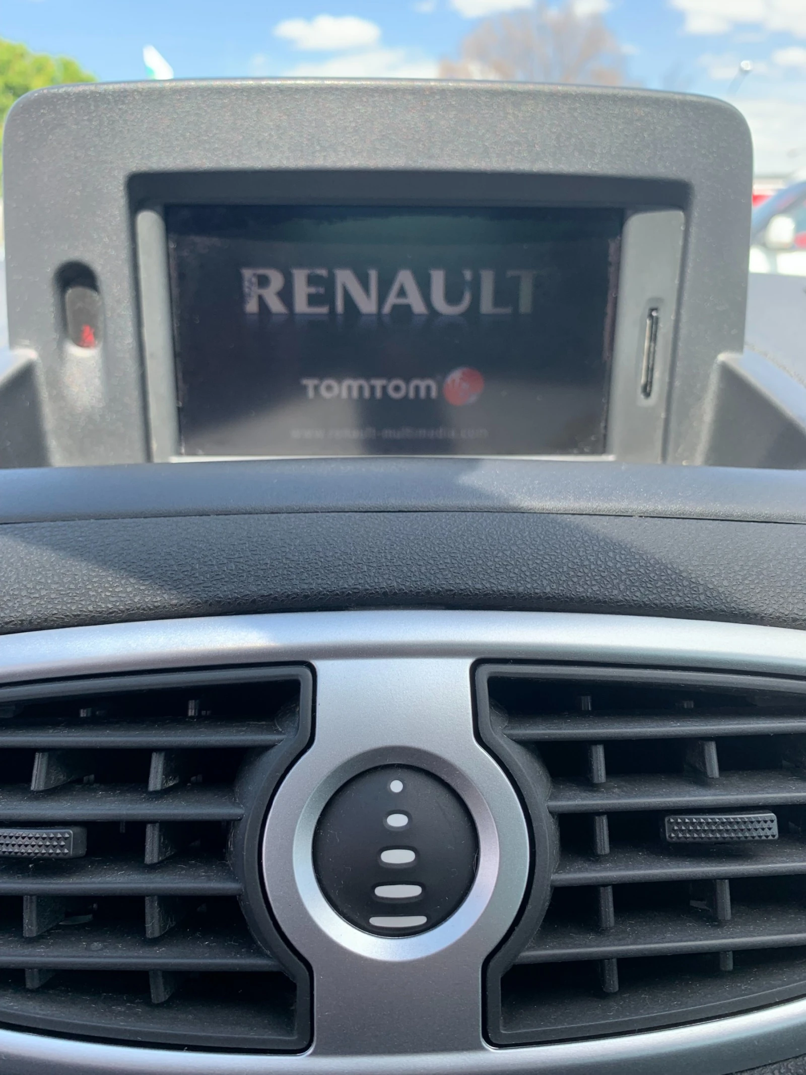 Renault Clio 1.2 i | Mobile.bg — изображение 13