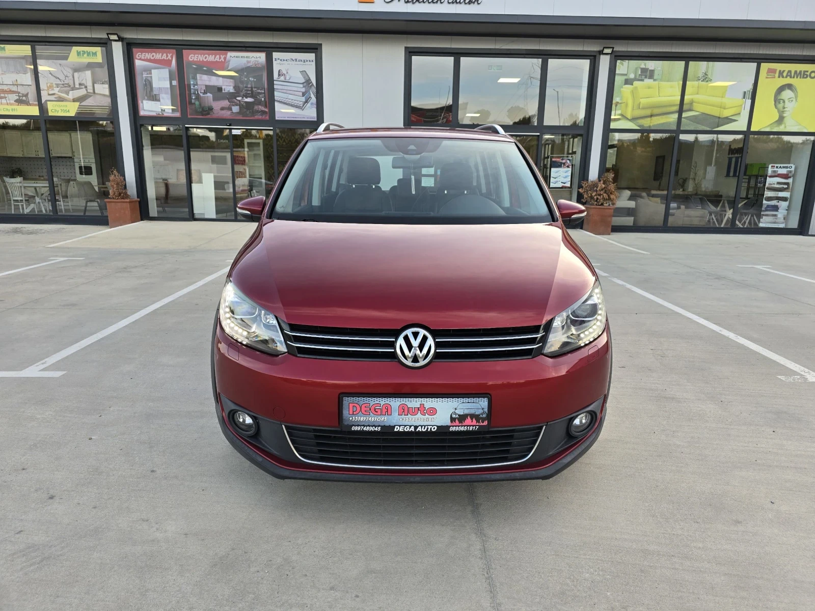 VW Touran 2.0tdi 170k.c* DSG* CROSS* Кожа* Камера* ЛИЗИНГ*   - изображение 2