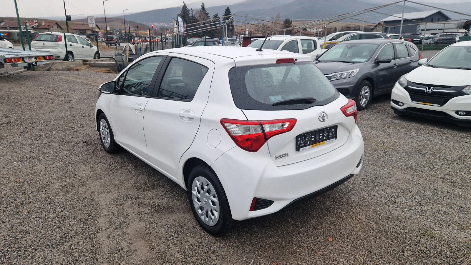 Toyota Yaris 1.5 VVT-i EUR.6C - изображение 4