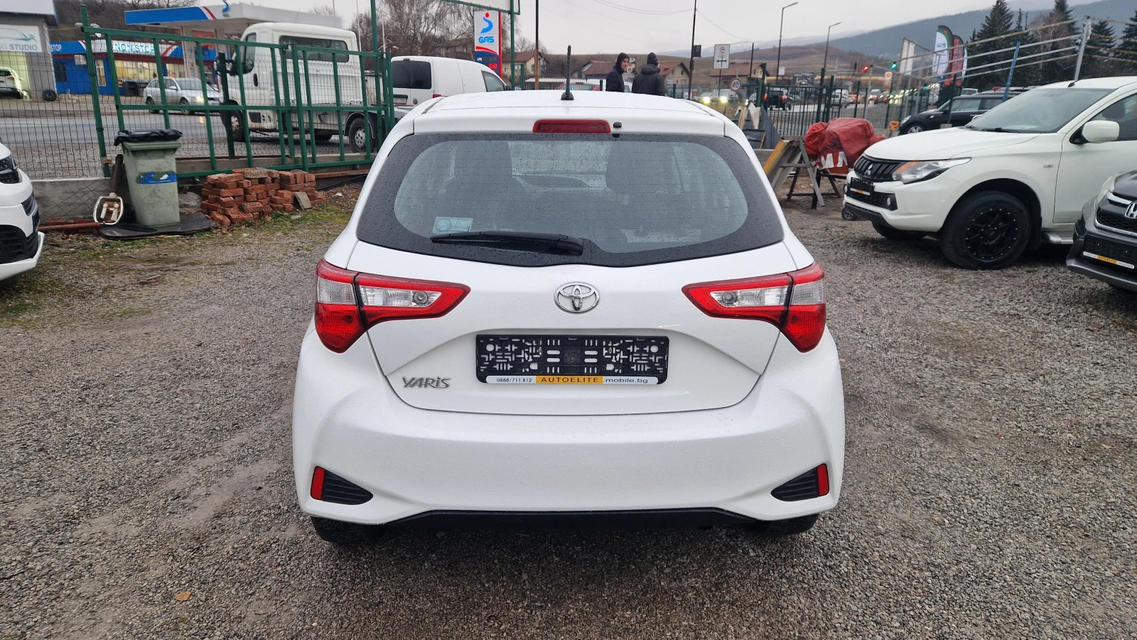 Toyota Yaris 1.5 VVT-i EUR.6C - изображение 8