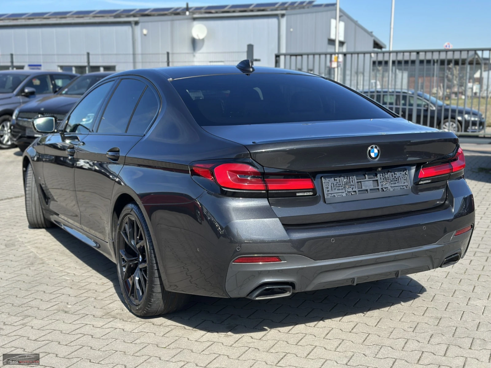 BMW 530 265HP/M-SPORT/CAM/NAVI/LED/AMBI/PANO/KLESS/trg - изображение 3
