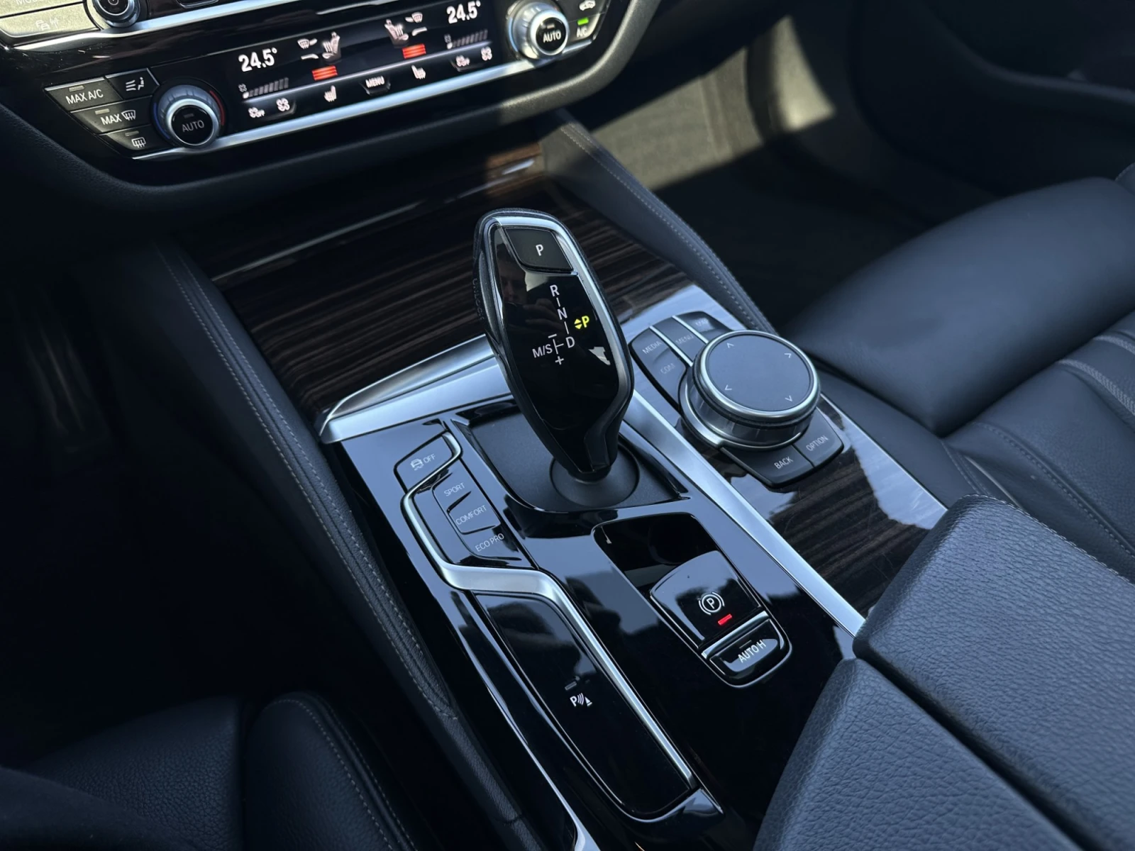 BMW 530 265HP/M-SPORT/CAM/NAVI/LED/AMBI/PANO/KLESS/trg | Mobile.bg   15