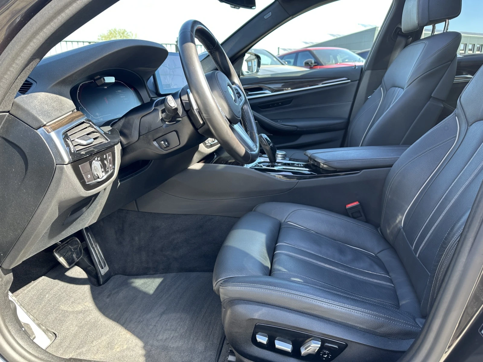 BMW 530 265HP/M-SPORT/CAM/NAVI/LED/AMBI/PANO/KLESS/trg | Mobile.bg   11