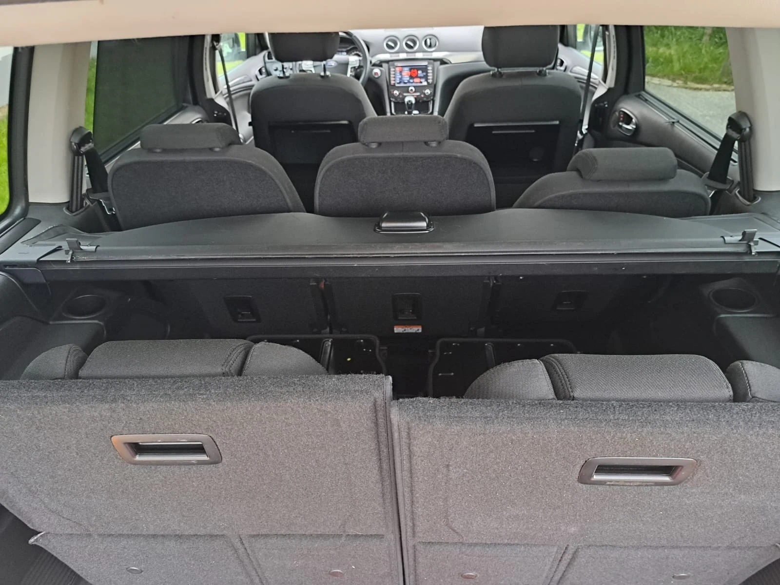 Ford Galaxy Galaxy Titanium 2.0 D - изображение 8