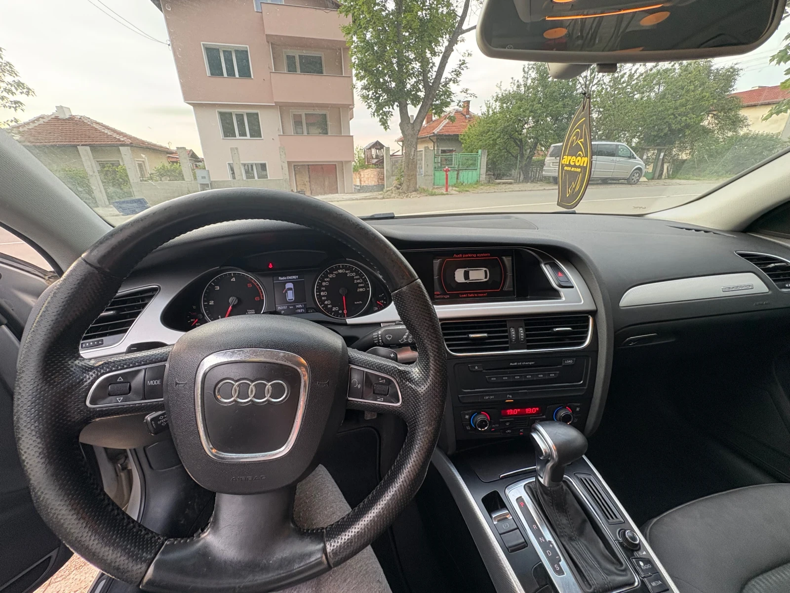 Audi A4 3.0 TDI S-line - изображение 10