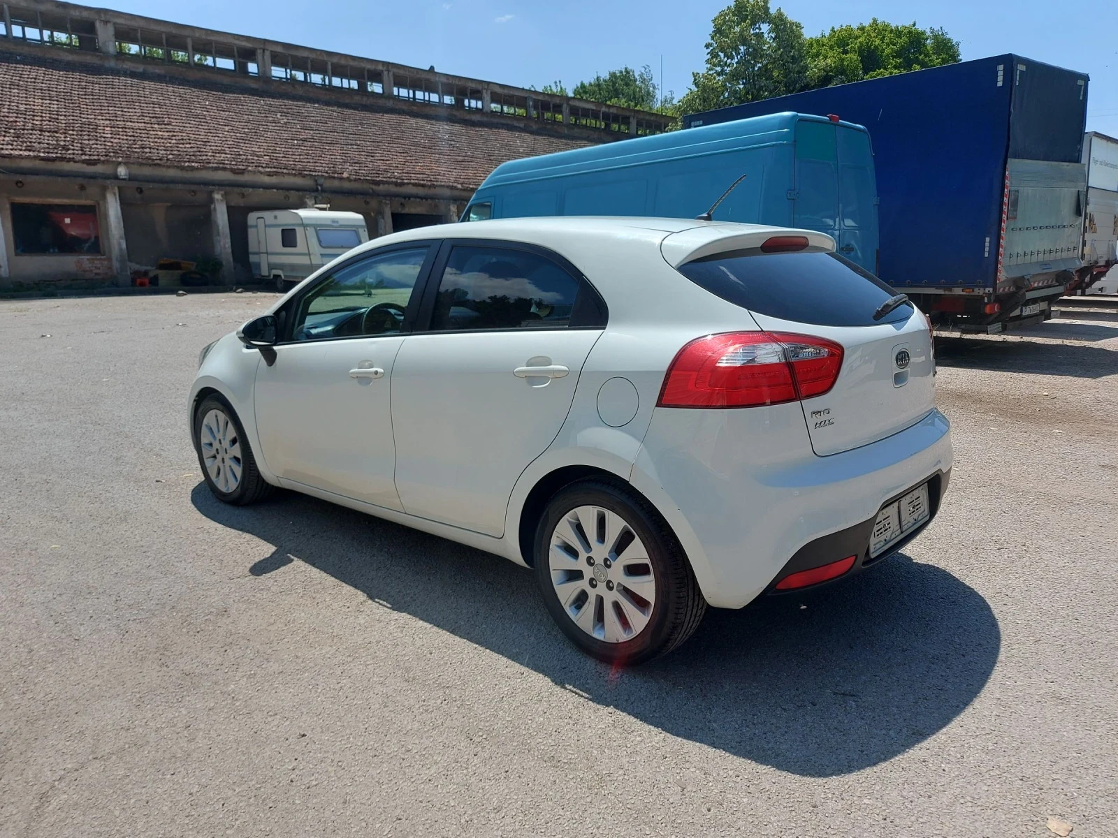 Kia Rio 1.4 CRDI  - изображение 4