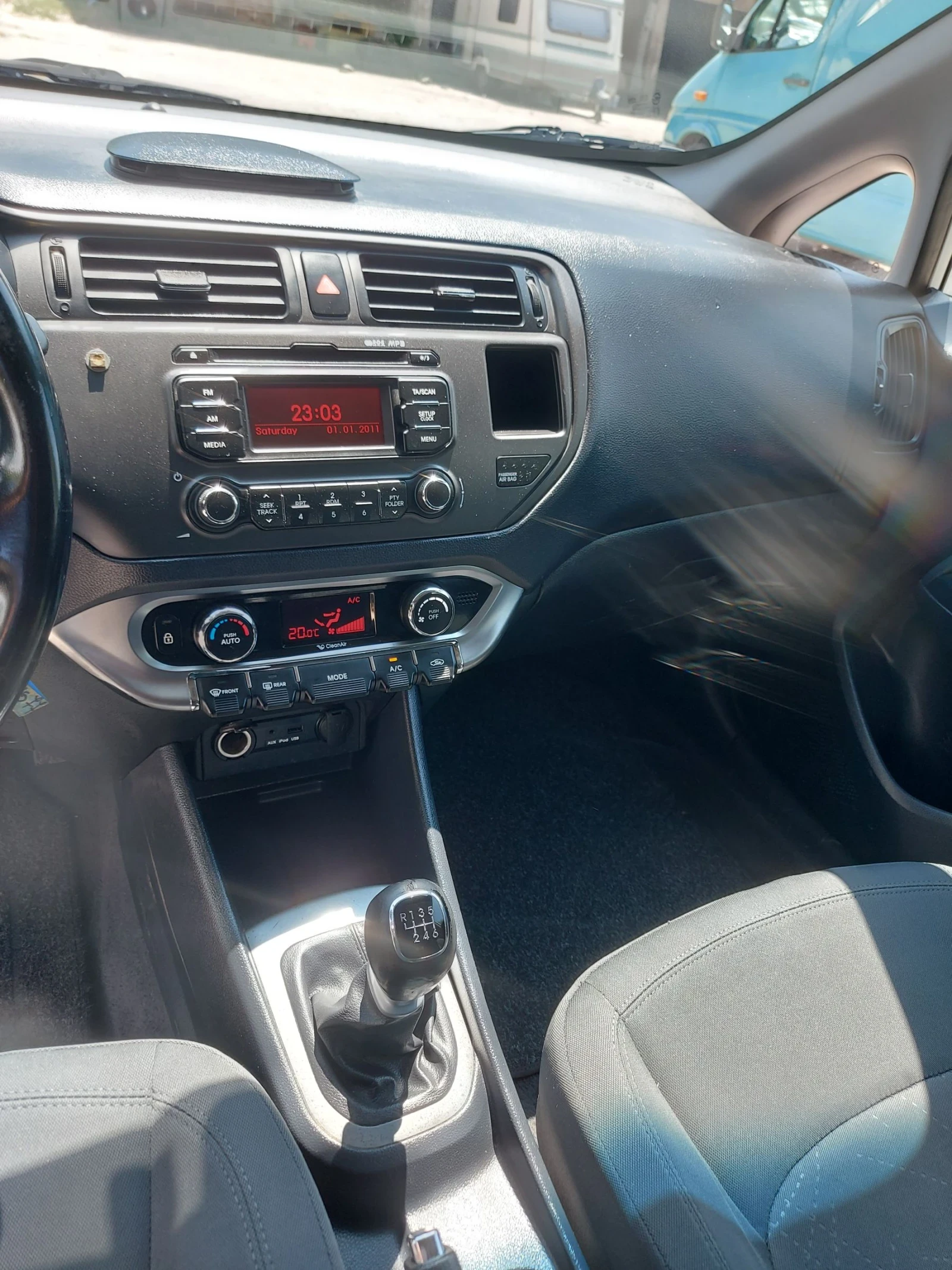 Kia Rio 1.4 CRDI  - изображение 8