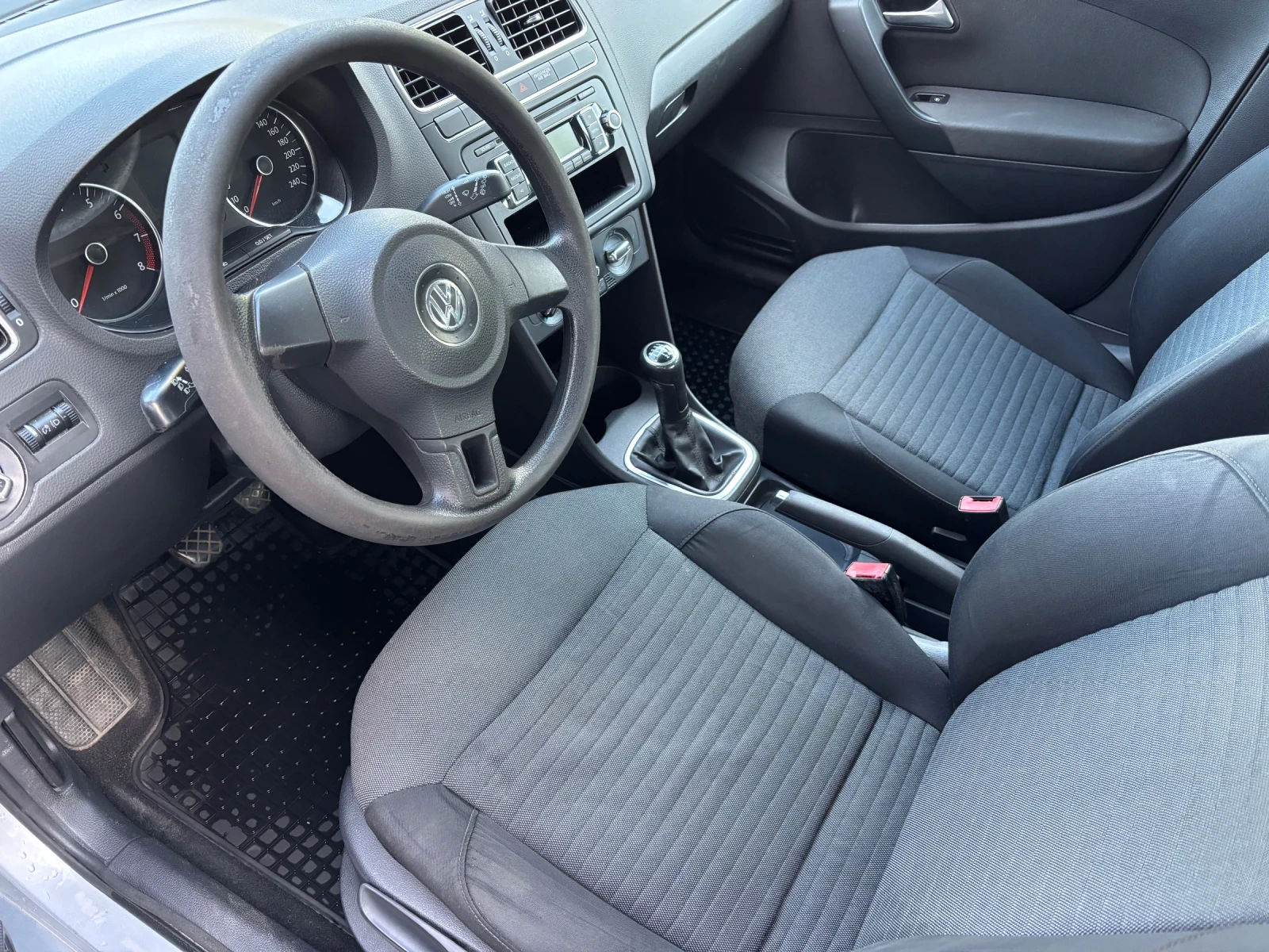 VW Polo 1.2 БЕНЗИН EURO 5 - изображение 9