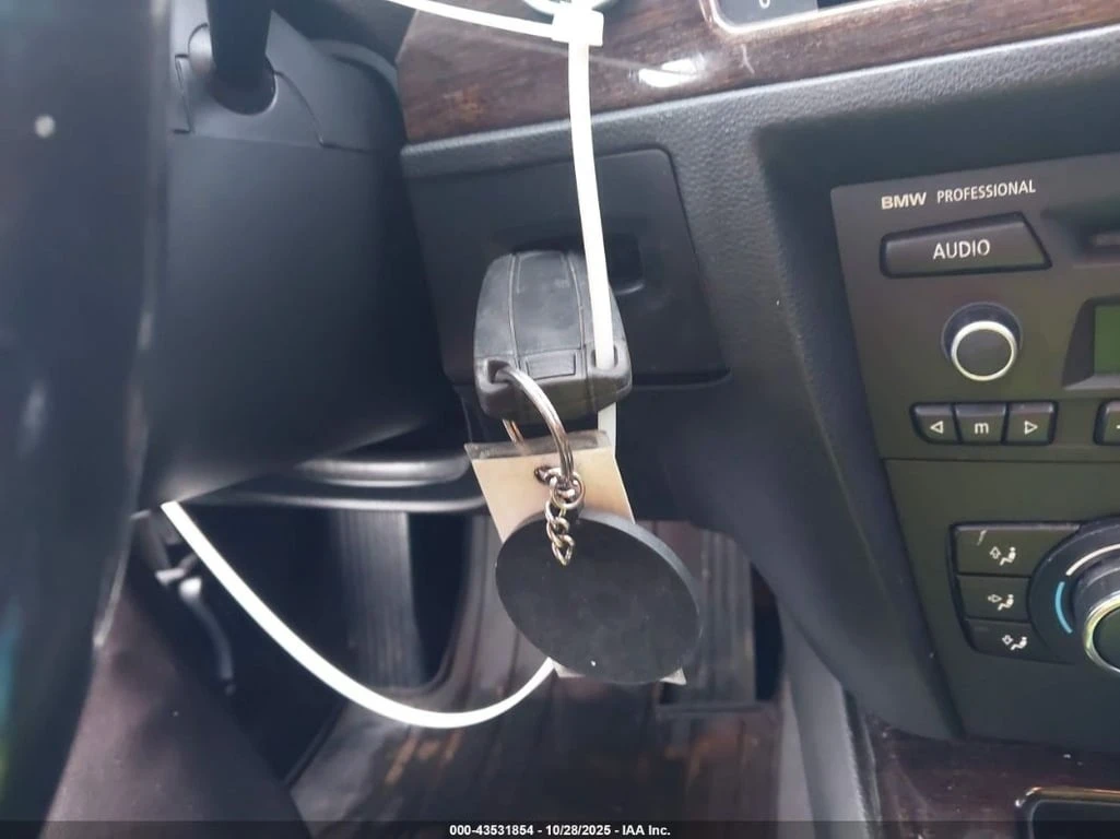 BMW 335 * CARFAX *    | Mobile.bg   11