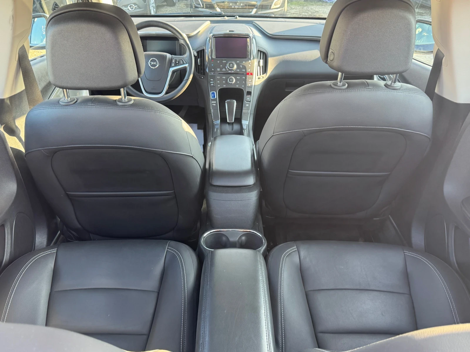 Opel Ampera Всички екстри!Изключително запазен! - изображение 9