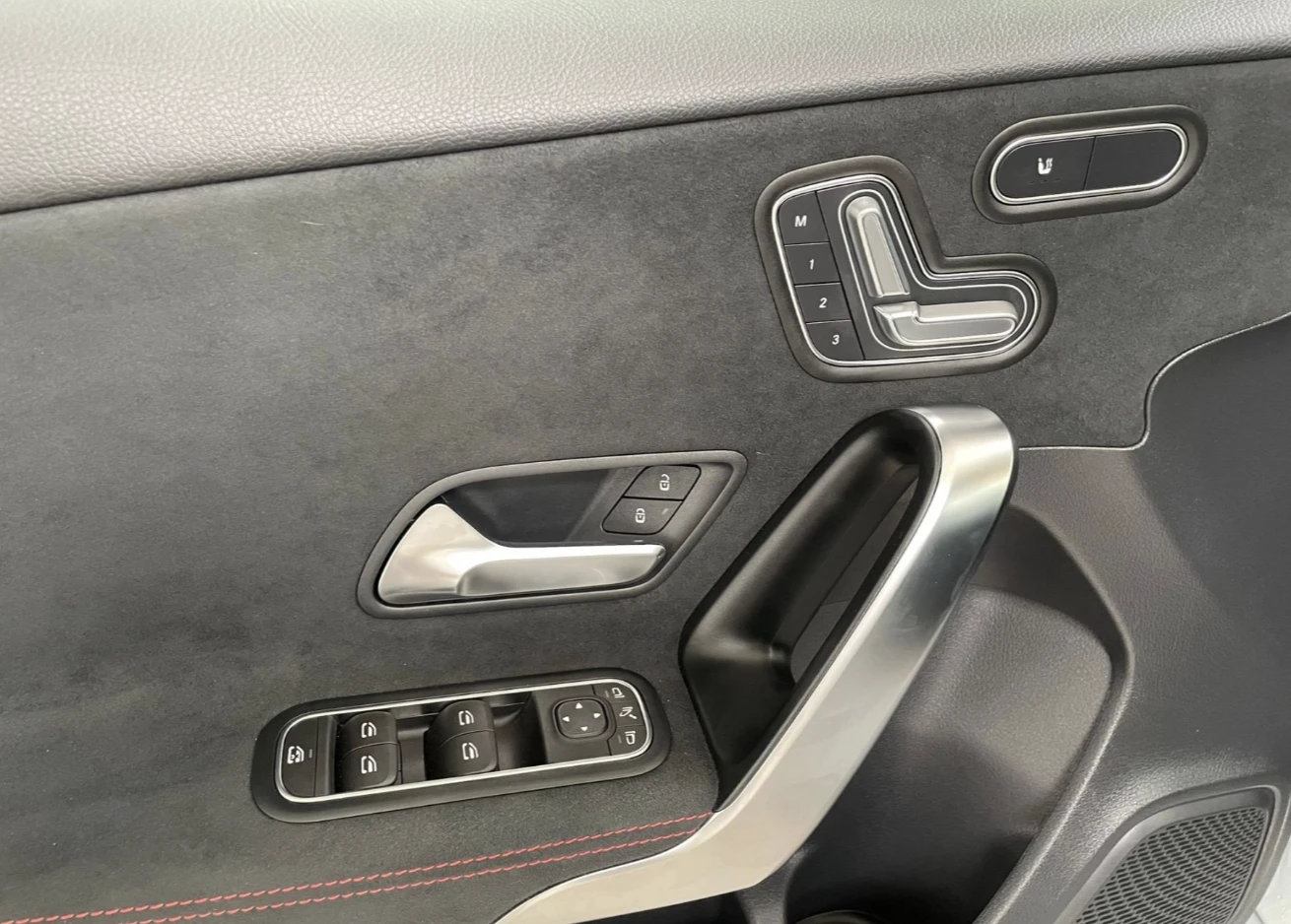 Mercedes-Benz A 200 AMG Line/Ел. седалки/Дигитално/Мъртъв ъгъл/360 - изображение 7