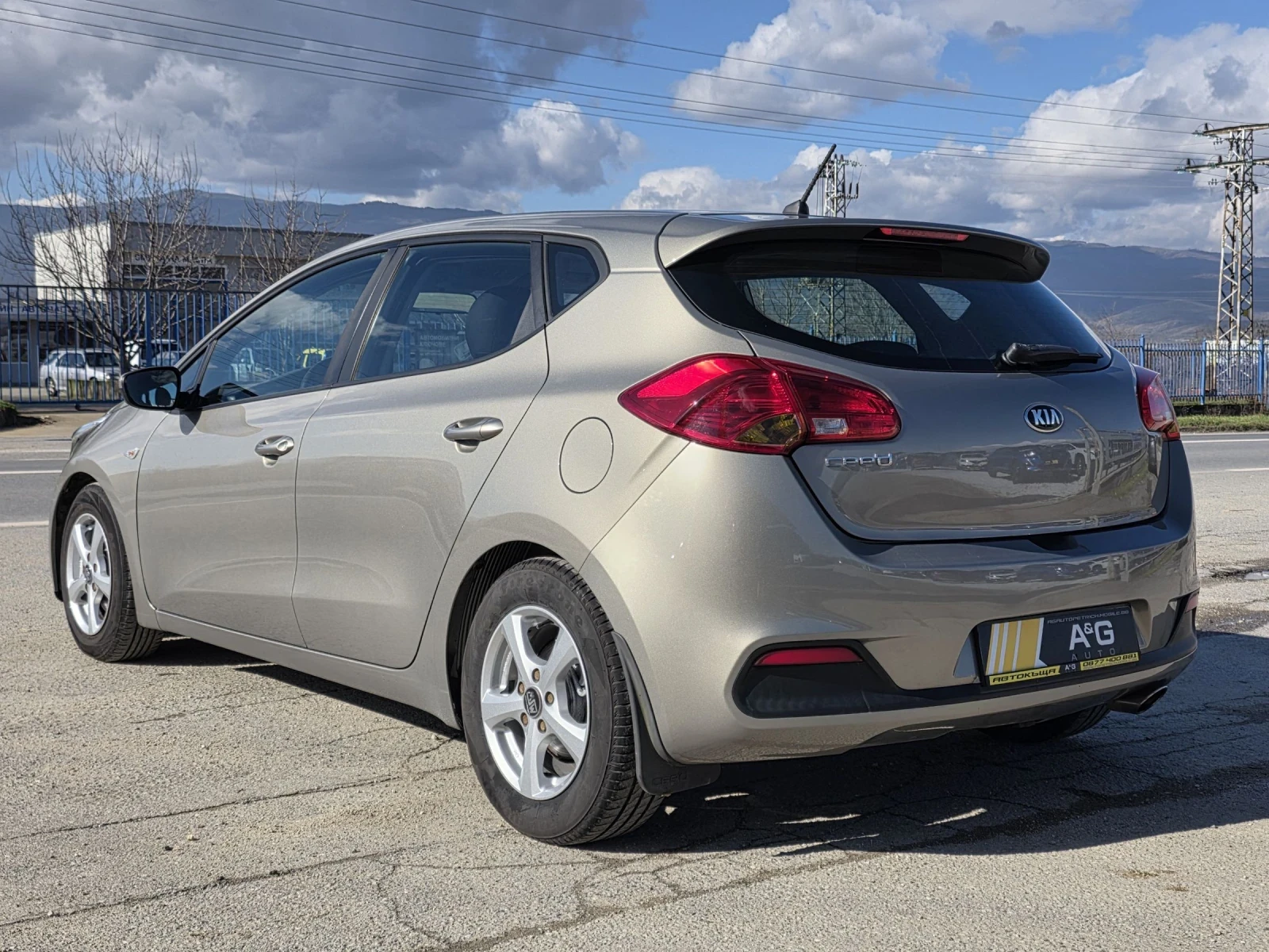 Kia Ceed 1.4VVTI SERVICE BOOK - изображение 6