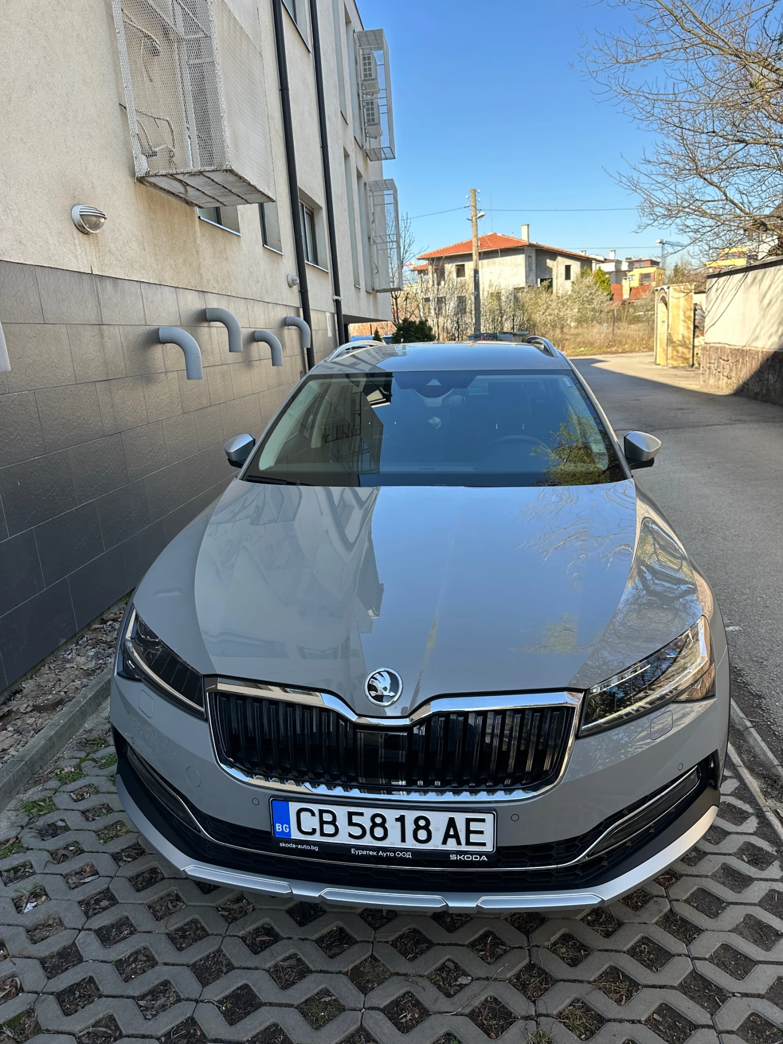 Skoda Superb Scout, снимка 4 - Автомобили и джипове - 53858459