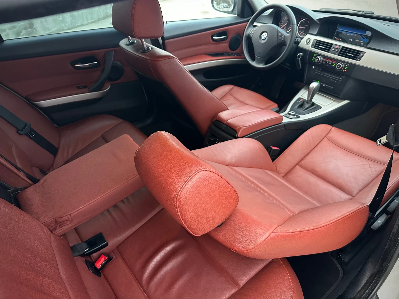 BMW 320 Автомат, Face, снимка 14 - Автомобили и джипове - 53902753