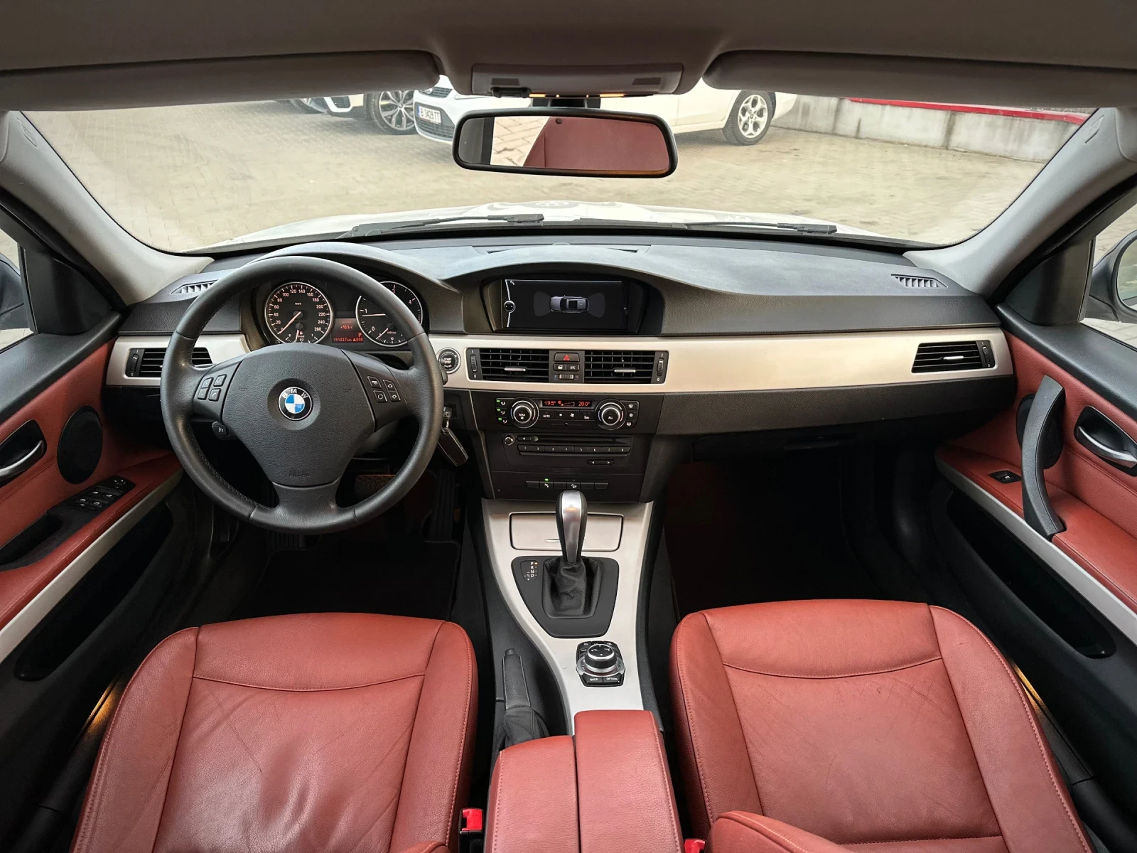 BMW 320 Автомат, Face, снимка 12 - Автомобили и джипове - 53902753