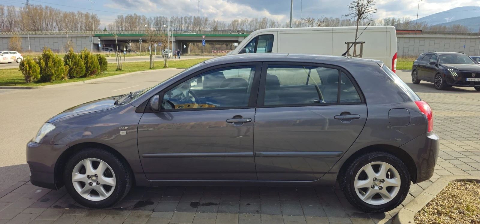 Toyota Corolla, снимка 2 - Автомобили и джипове - 53990769