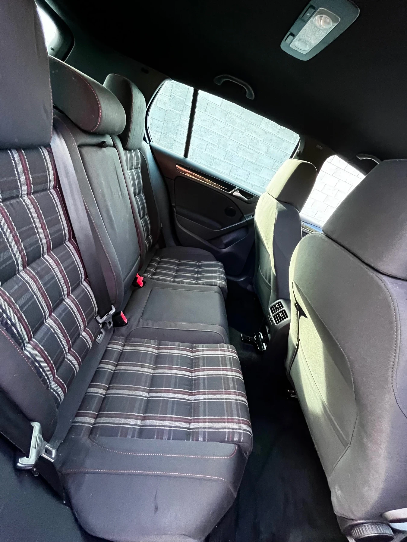 VW Golf 2.0gti, снимка 9 - Автомобили и джипове - 54058451