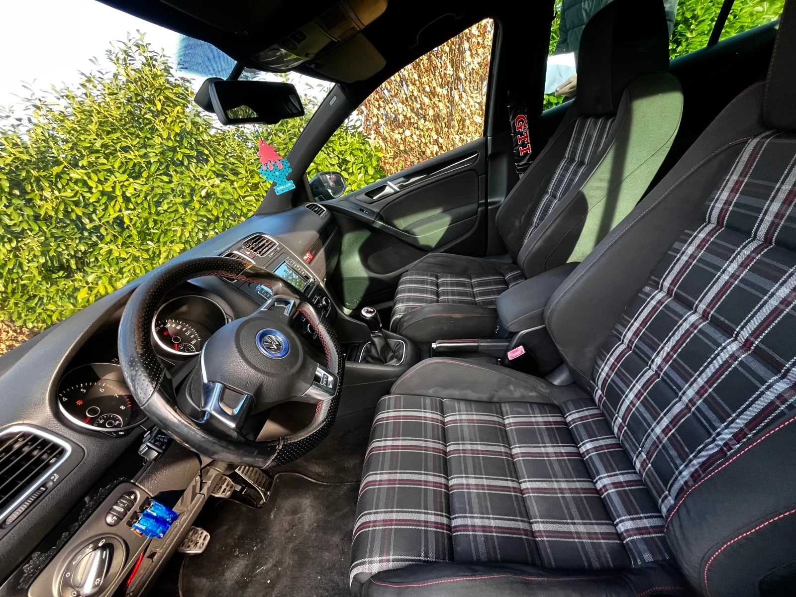 VW Golf 2.0gti, снимка 7 - Автомобили и джипове - 54058451