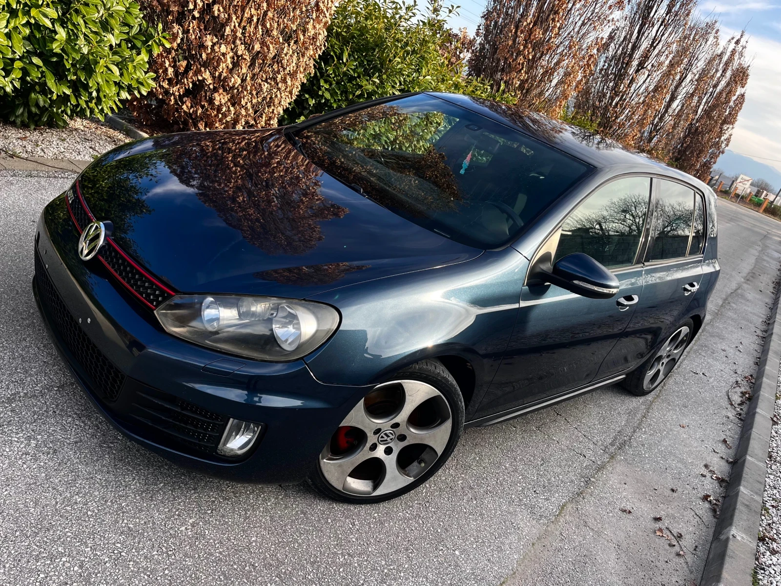 VW Golf 2.0gti, снимка 4 - Автомобили и джипове - 54058451