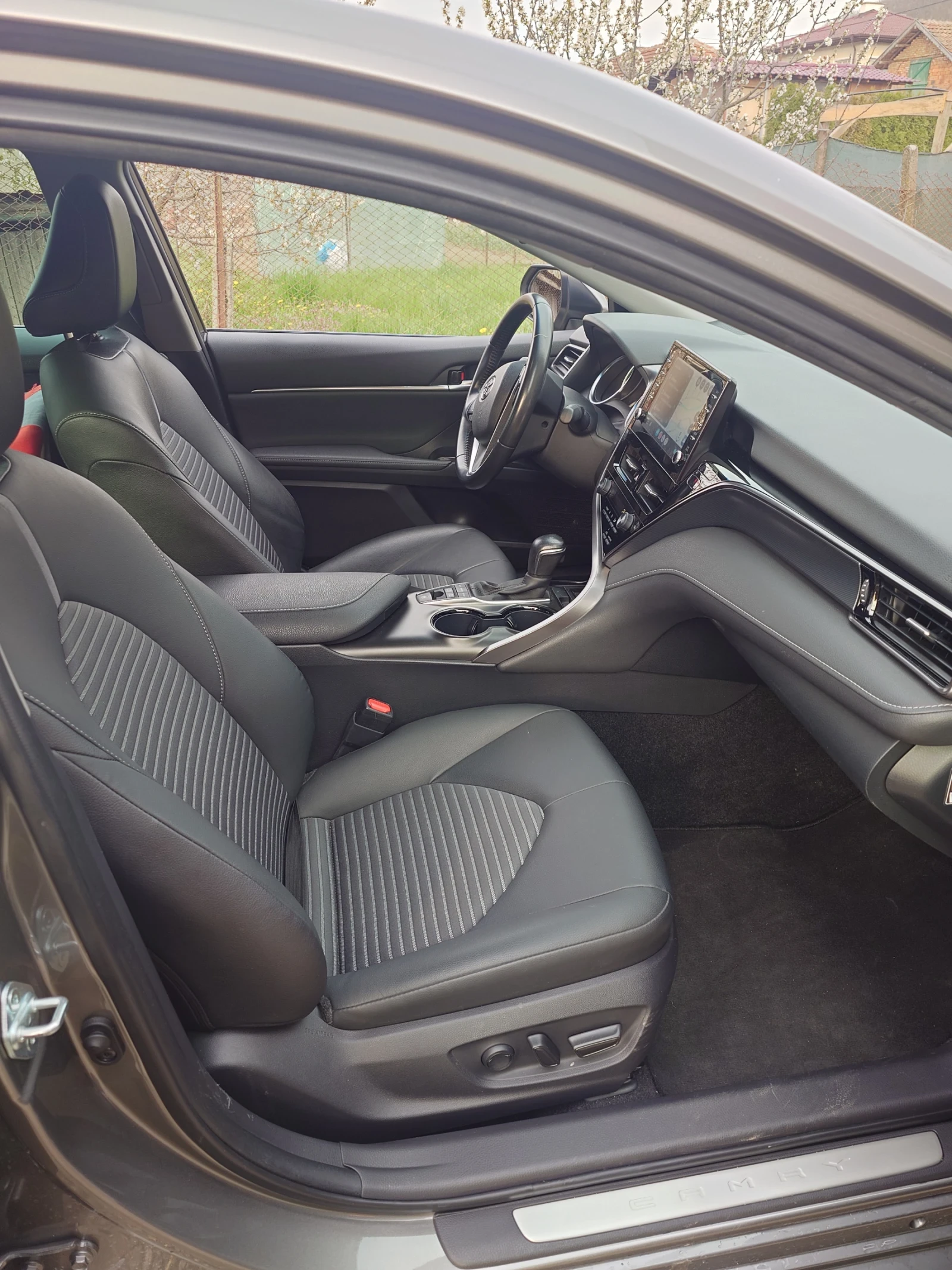 Toyota Camry, снимка 8 - Автомобили и джипове - 54207585