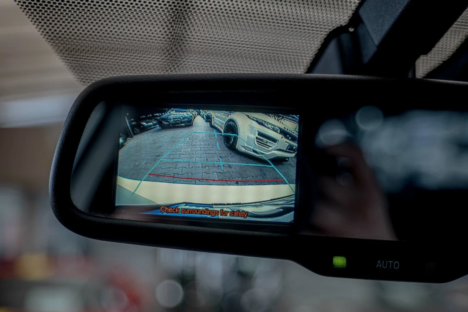 Toyota Auris 1.8 VVT-i Hybrid e-CVT/Климатроник/Камера, снимка 16 - Автомобили и джипове - 54222171