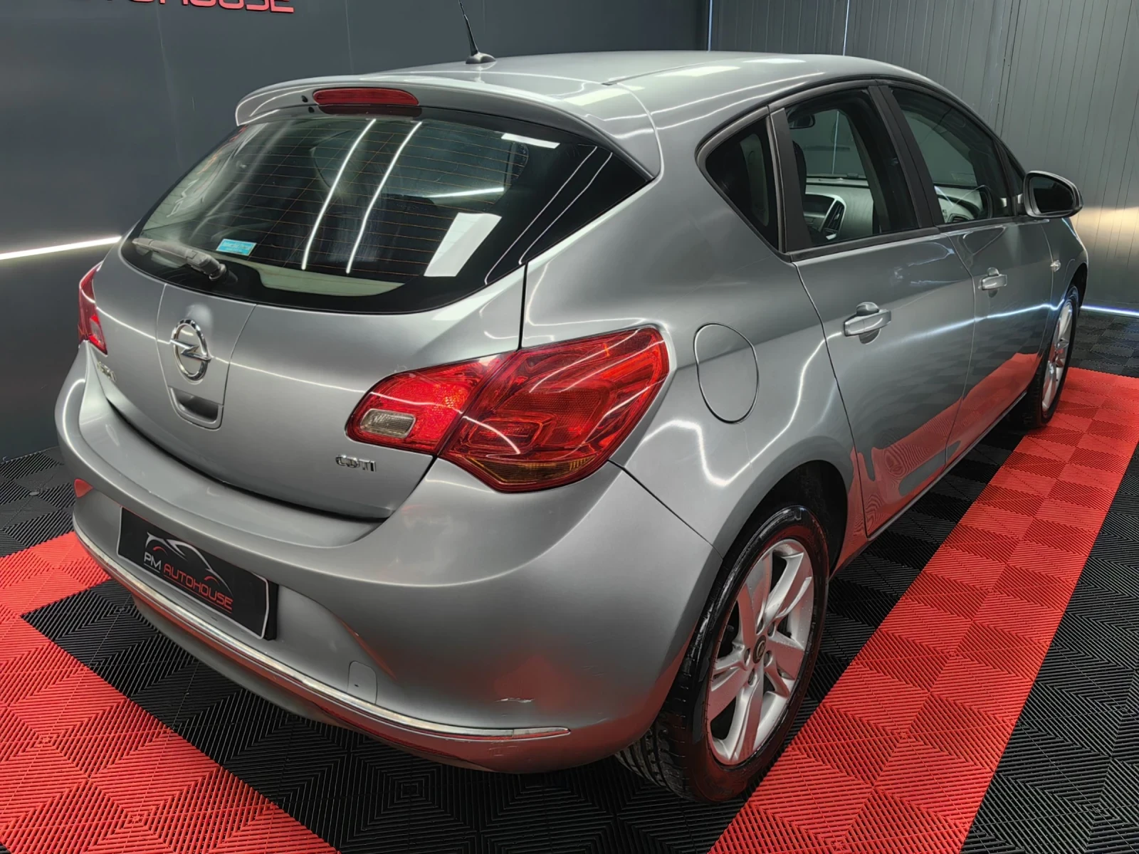 Opel Astra HATCHBACK* 1.7CDTI* 110�.�* �����* �����* �������� | Mobile.bg � ����������� 4