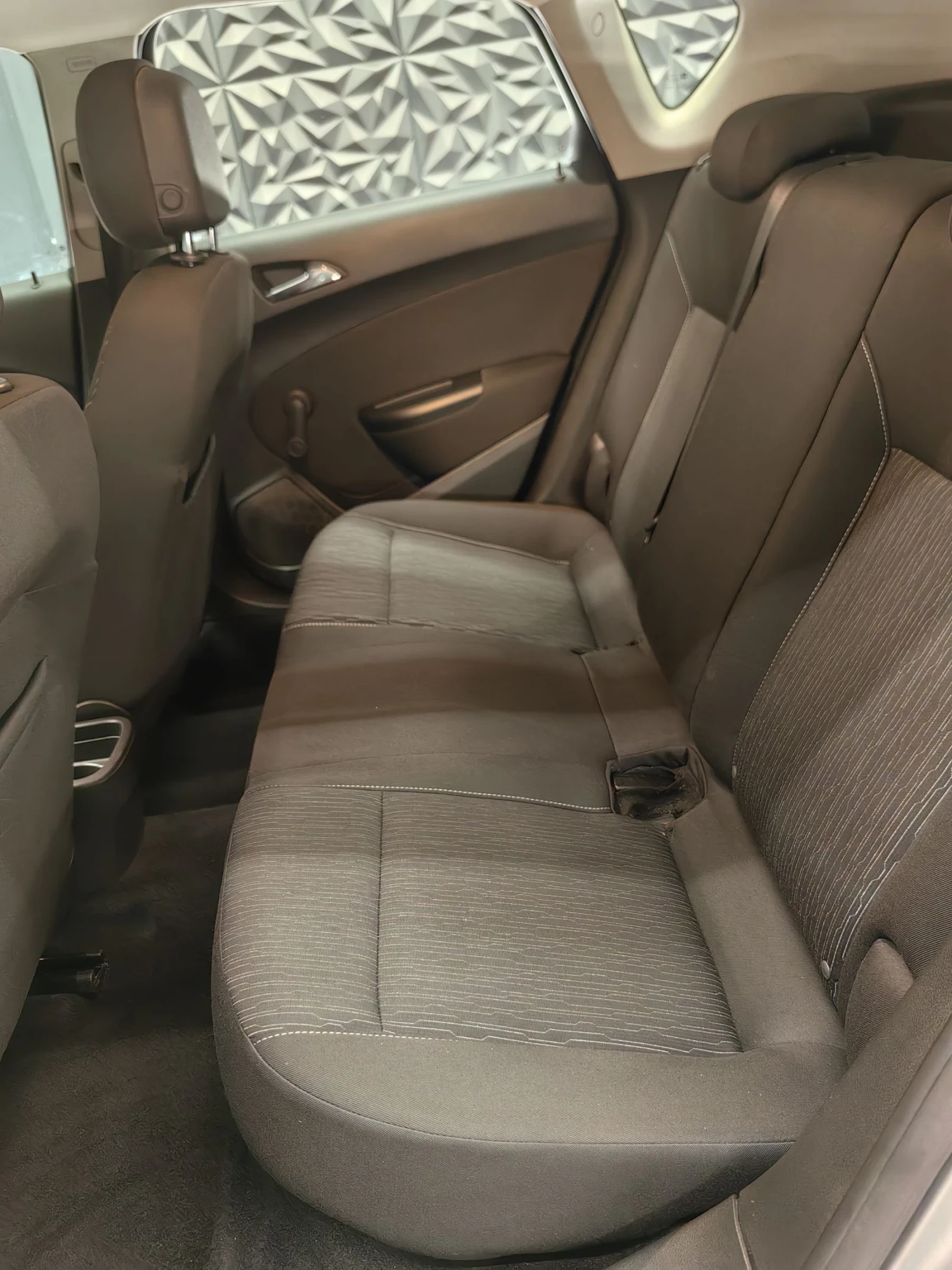 Opel Astra HATCHBACK* 1.7CDTI* 110�.�* �����* �����* �������� | Mobile.bg � ����������� 9