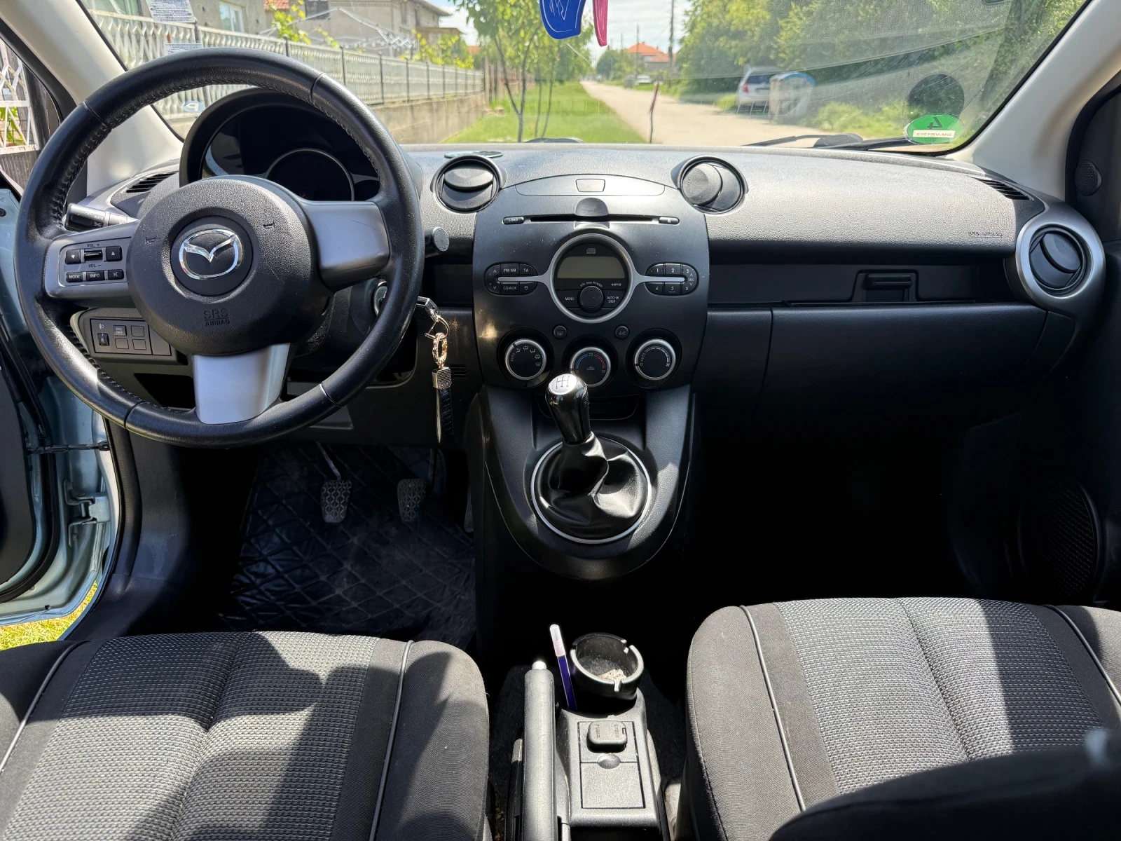 Mazda 2, снимка 9 - Автомобили и джипове - 54725915