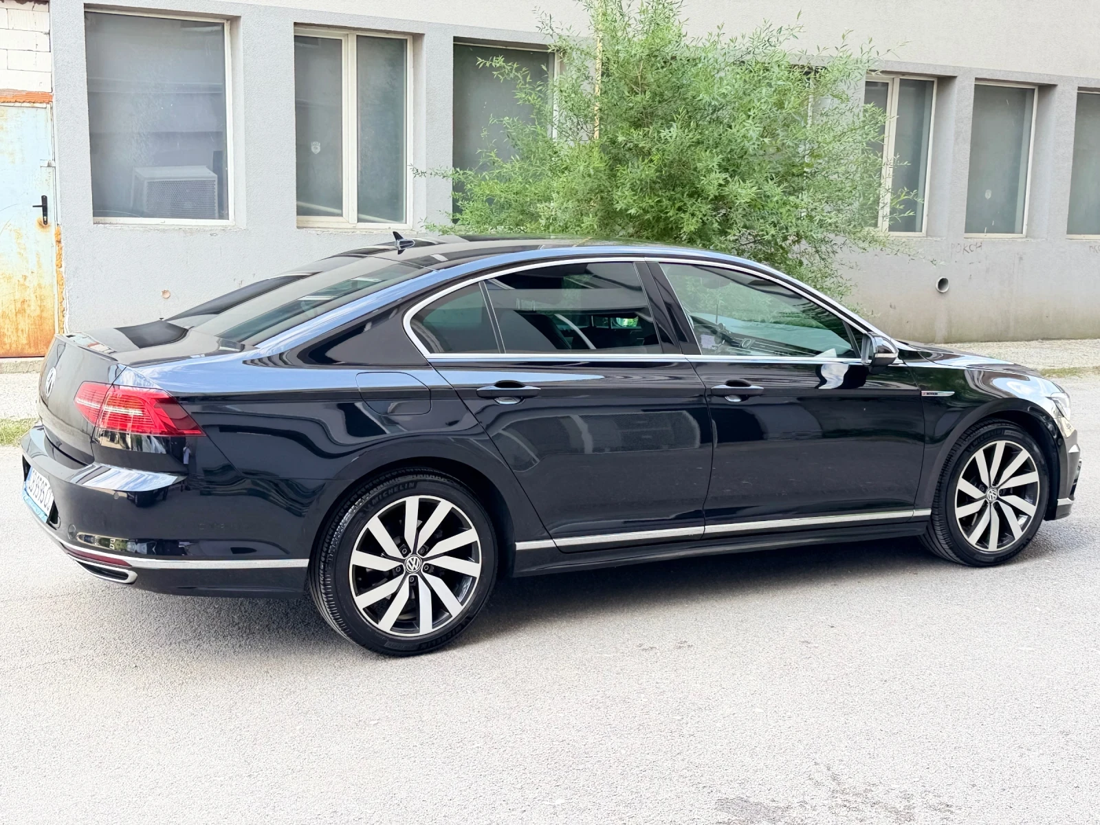 VW Passat, снимка 3 - Автомобили и джипове - 54804347