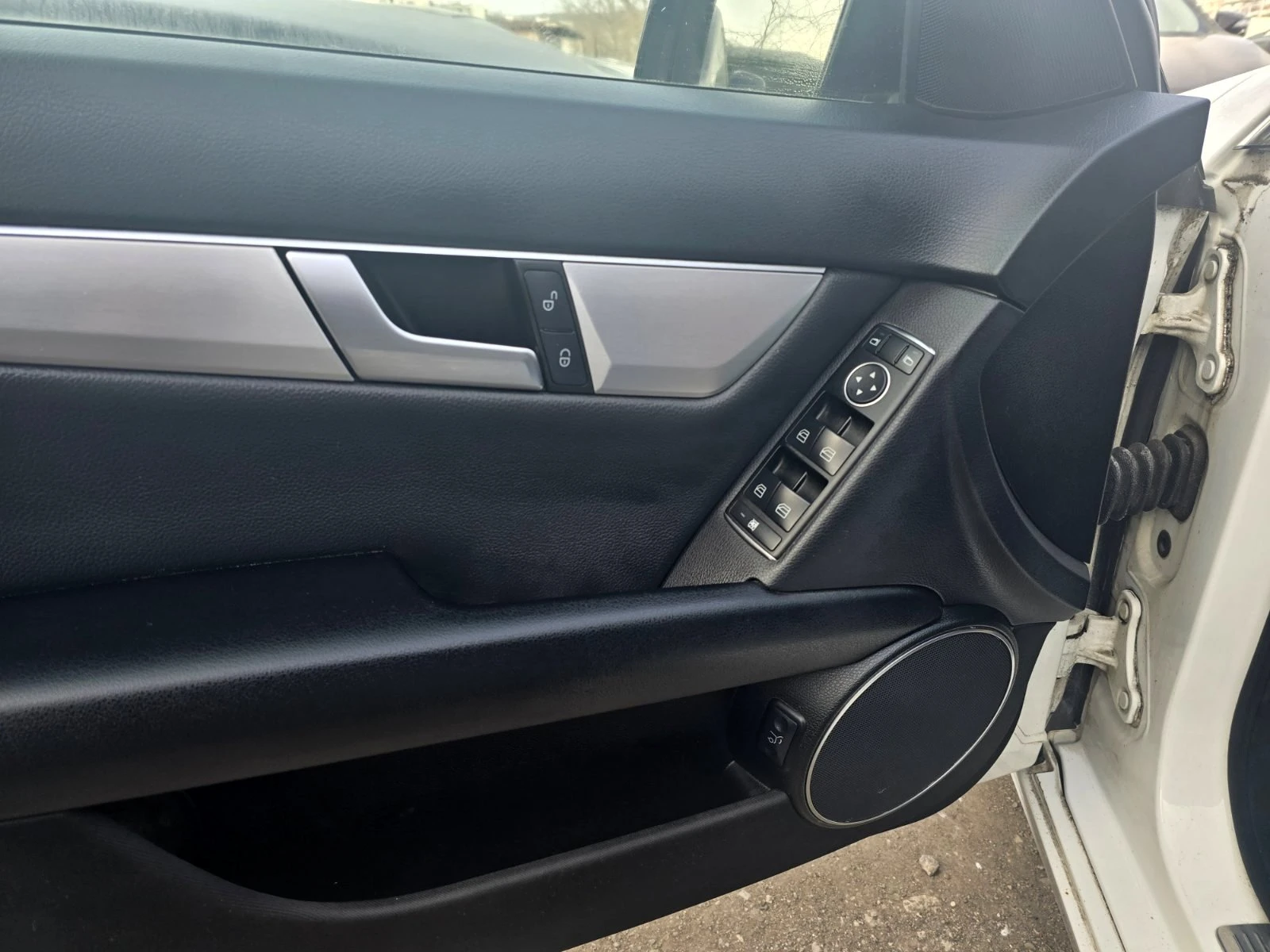 Mercedes-Benz C 220 FACE/AVANGARDE 2.2CDI/170hp, снимка 7 - Автомобили и джипове - 54910174