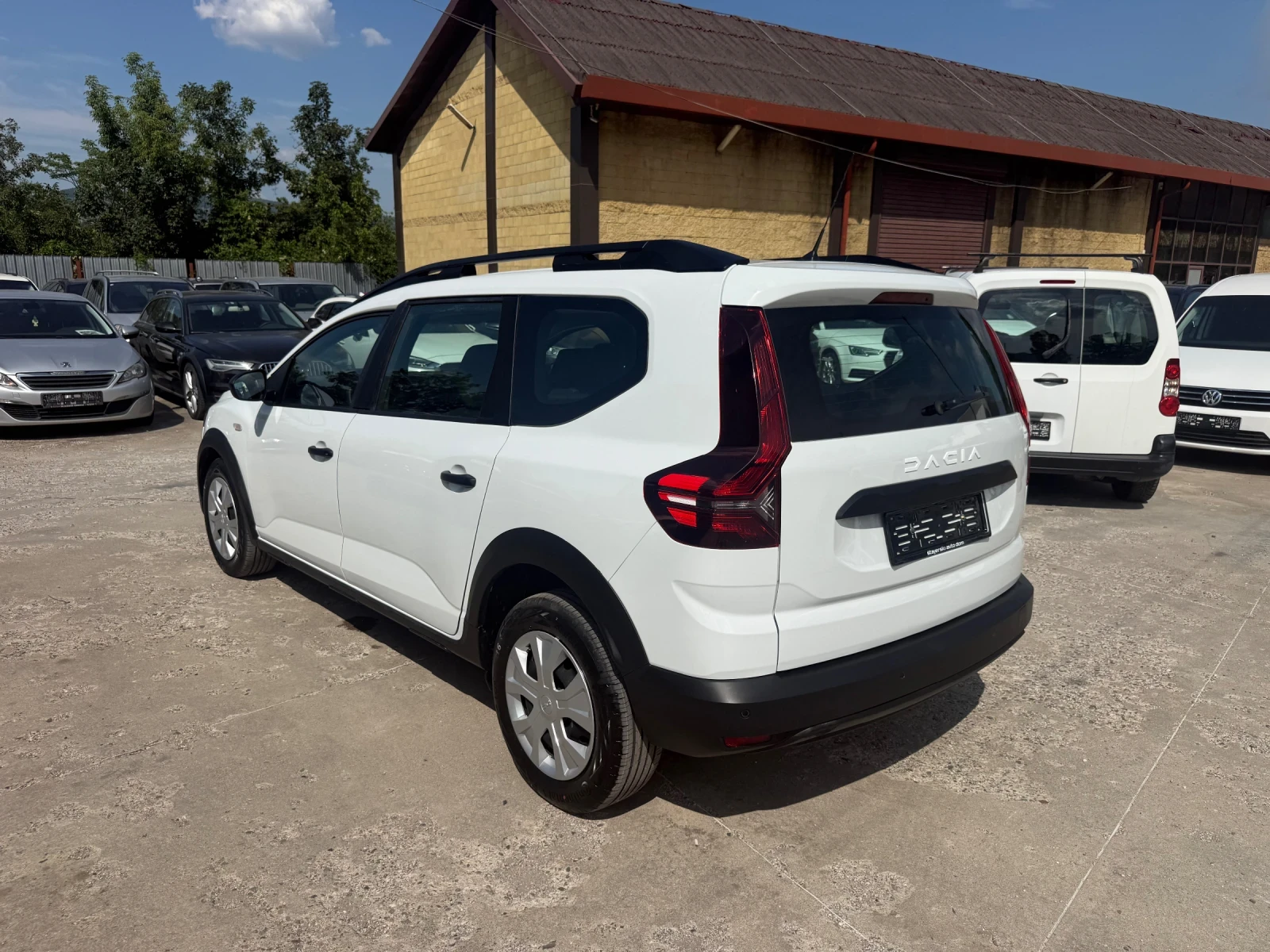 Dacia Jogger 1.0i чисто нова 3300 км. 110кс, снимка 6 - Автомобили и джипове - 55102821