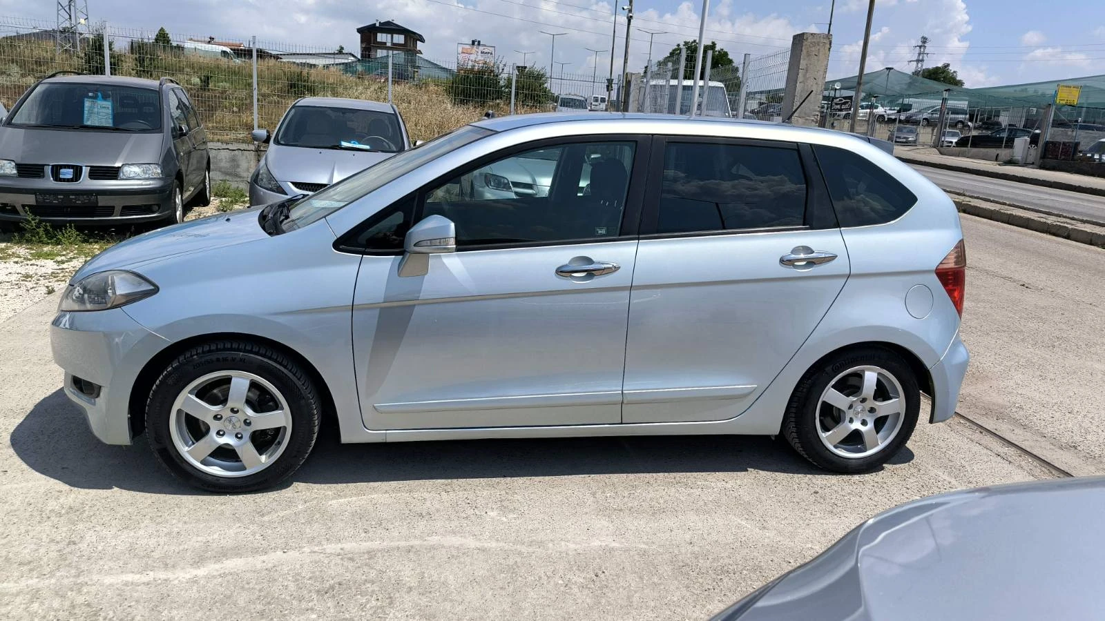 Honda Fr-v 1.8I 5+ 1, снимка 7 - Автомобили и джипове - 55326900