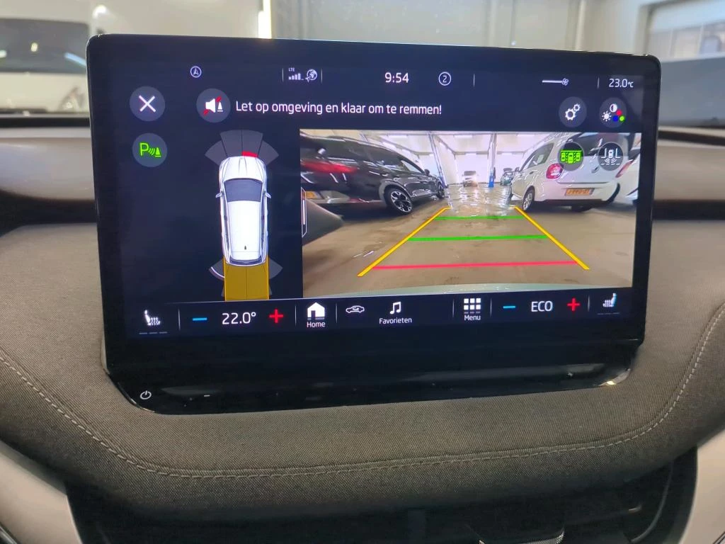Skoda Enyaq 60, снимка 11 - Автомобили и джипове - 55473426