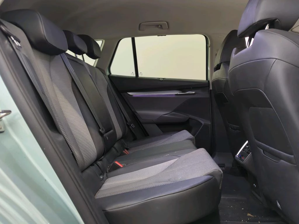 Skoda Enyaq 60, снимка 5 - Автомобили и джипове - 55473426