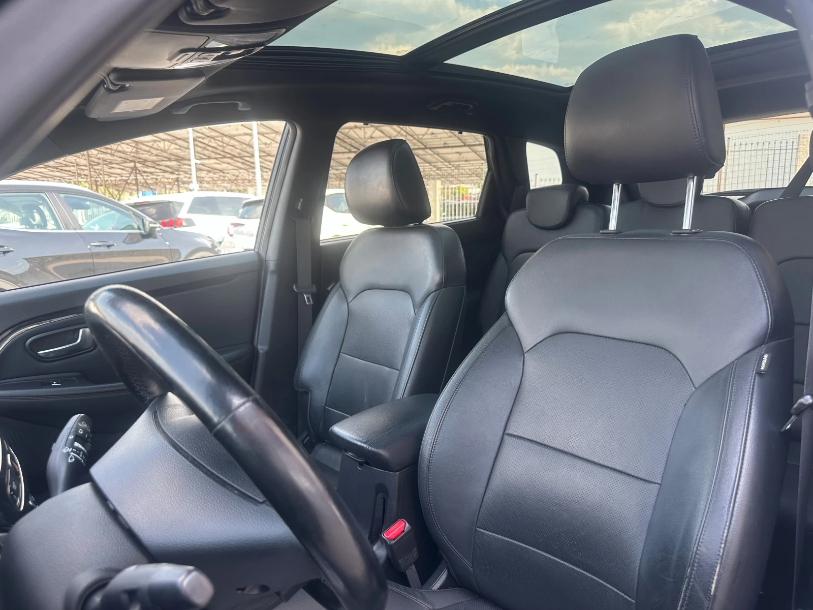 Kia Carens 1.7Crdi 7м. Автомат Euro 6, снимка 11 - Автомобили и джипове - 55752697