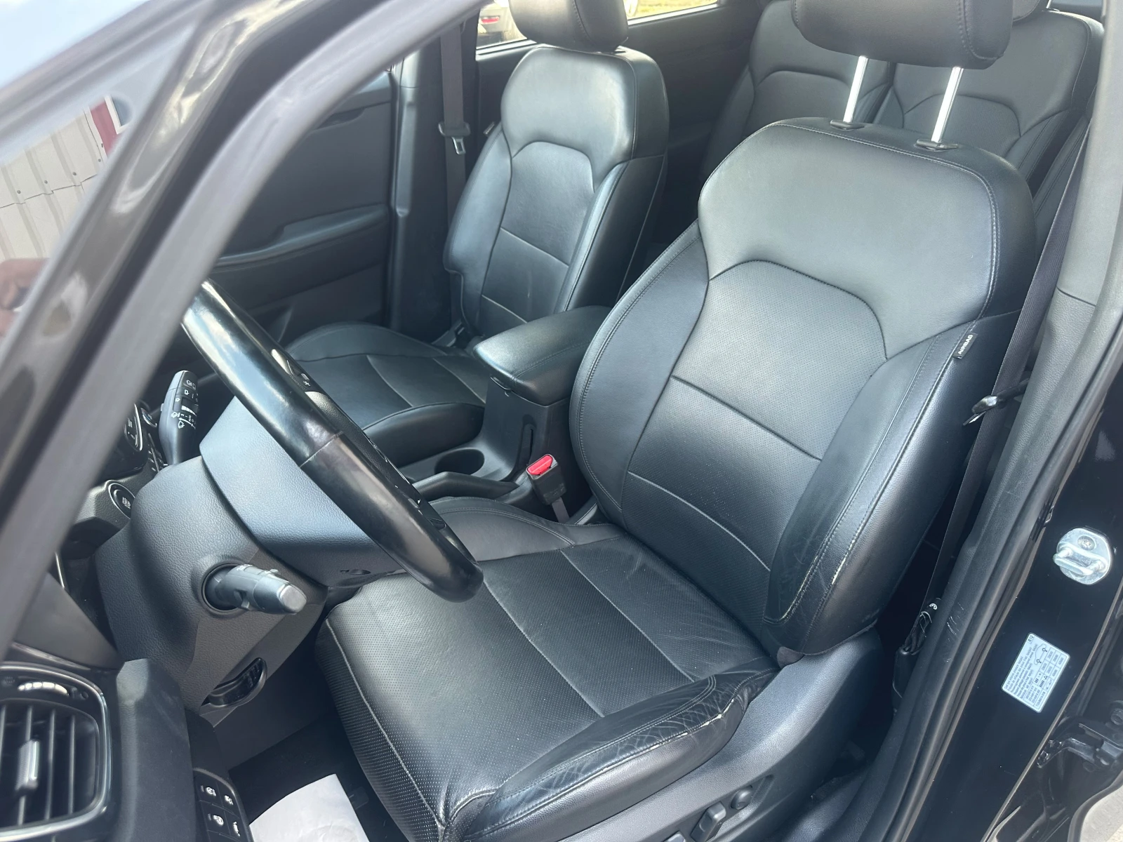 Kia Carens 1.7Crdi 7м. Автомат Euro 6, снимка 10 - Автомобили и джипове - 55752697