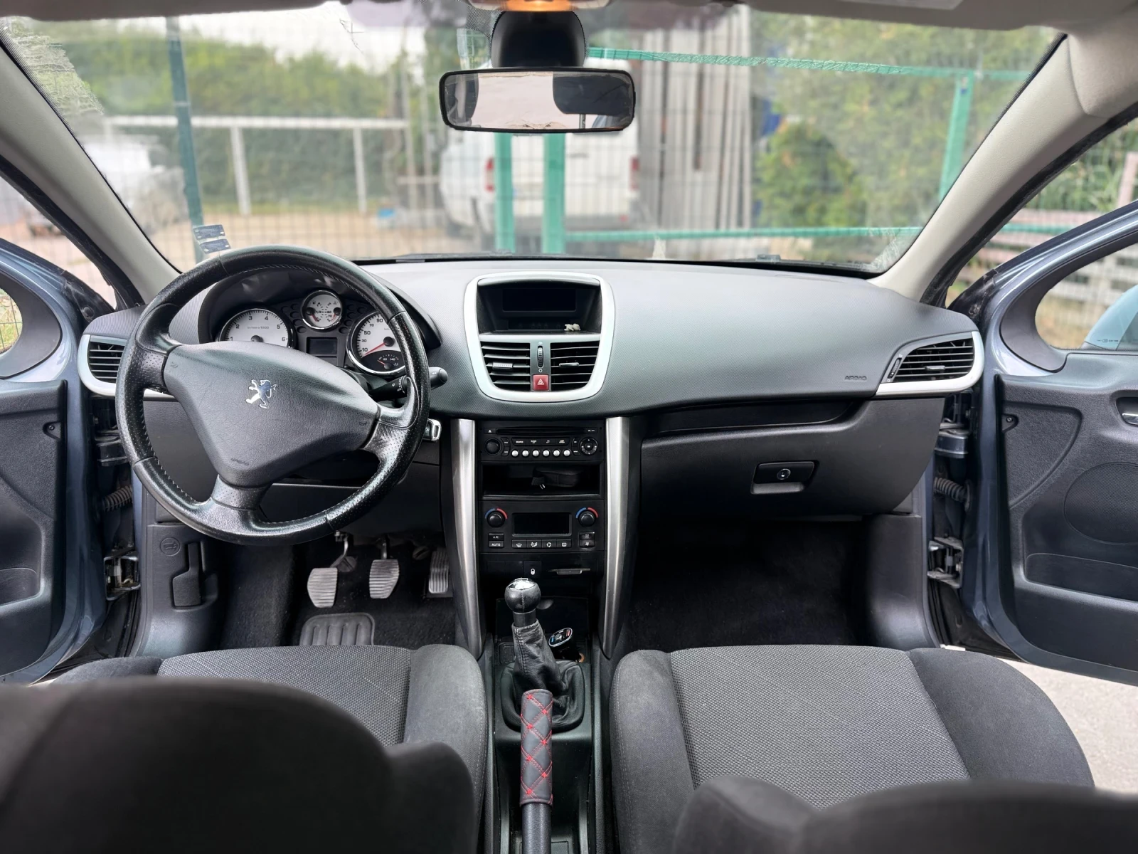 Peugeot 207 1.6 VTI, снимка 4 - Автомобили и джипове - 56044739