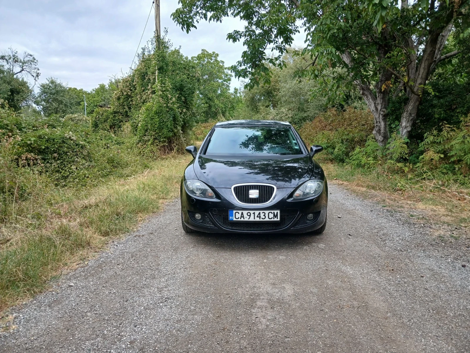 Seat Leon 2.0  140 к.с 6 СКОРОСТИ, снимка 3 - Автомобили и джипове - 56087926