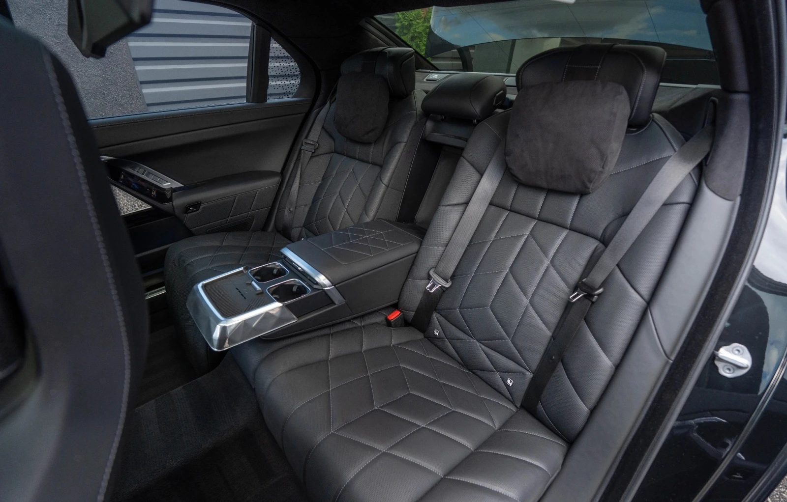 BMW 740 d xDrive M Sport Paket Pro, снимка 13 - Автомобили и джипове - 56159901