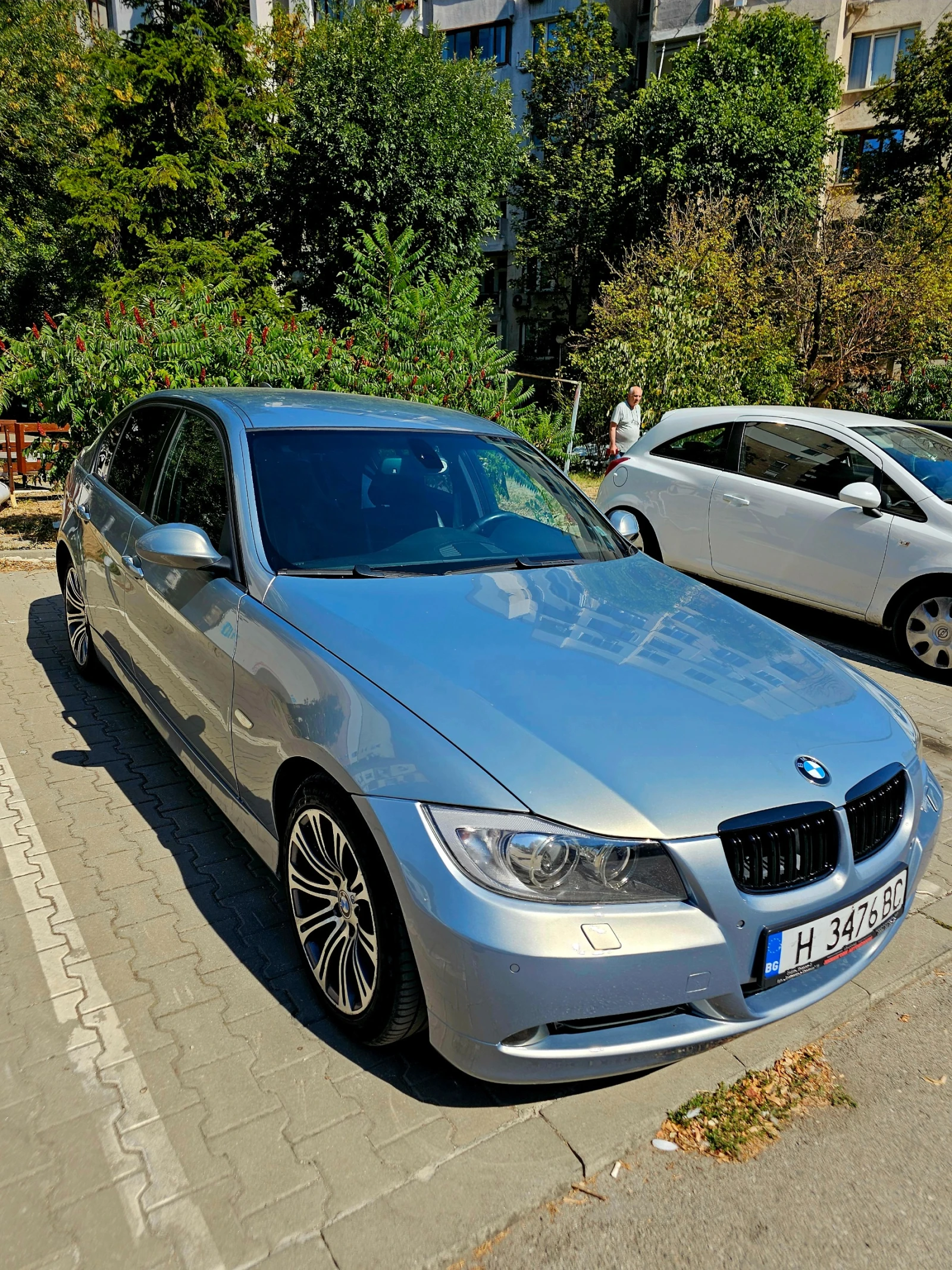 BMW 320 E90, снимка 2 - Автомобили и джипове - 56542857